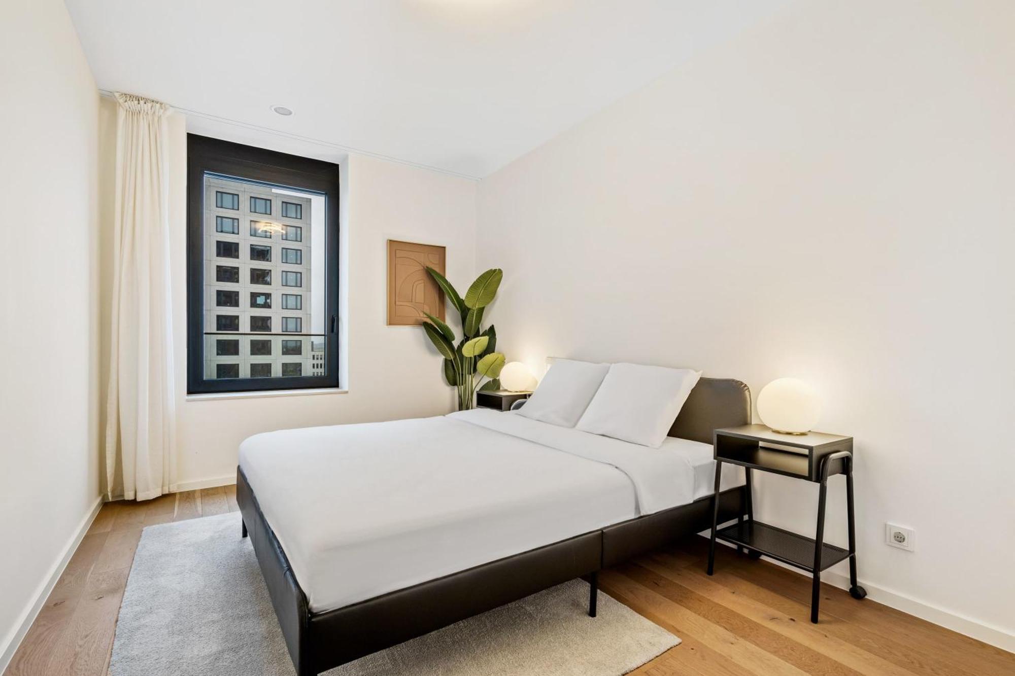 Modern 2BR Apartment with Pool & City Views Luxembourg Exterior photo